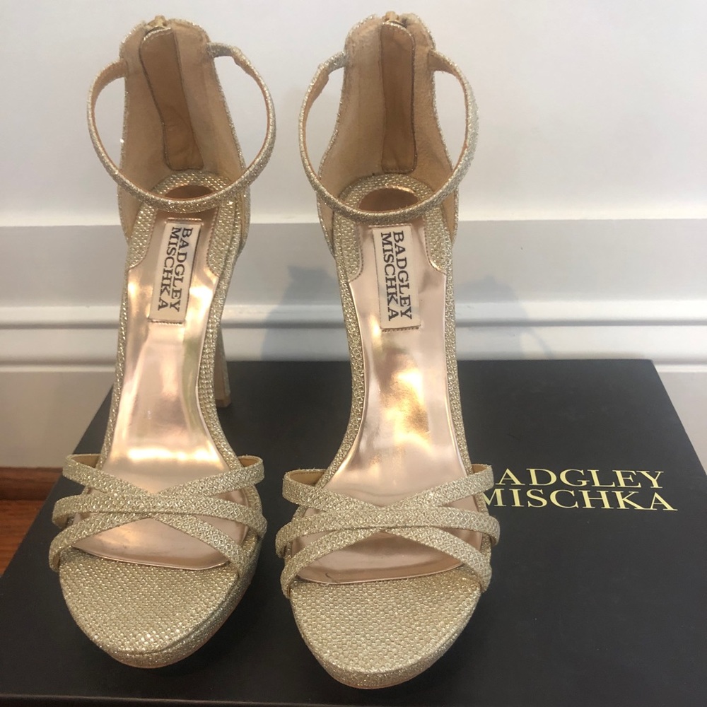 Badgley mishka sz 6 gold shimmery heels NEVER WORN